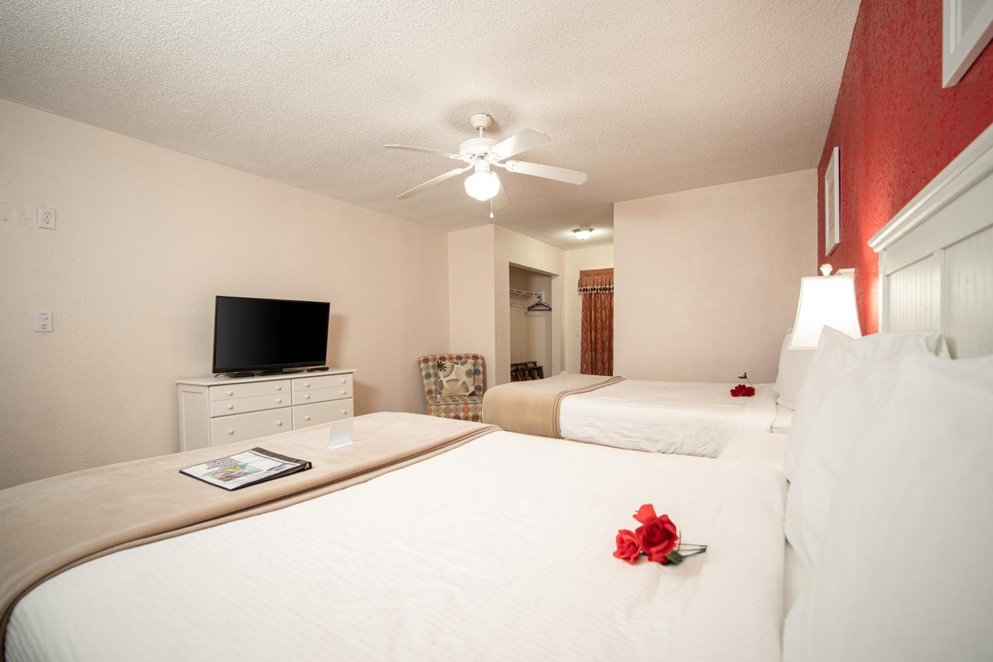 Island Sun Inn & Suites - Venice, Florida Historic Downtown & Beach Getaway الغرفة الصورة