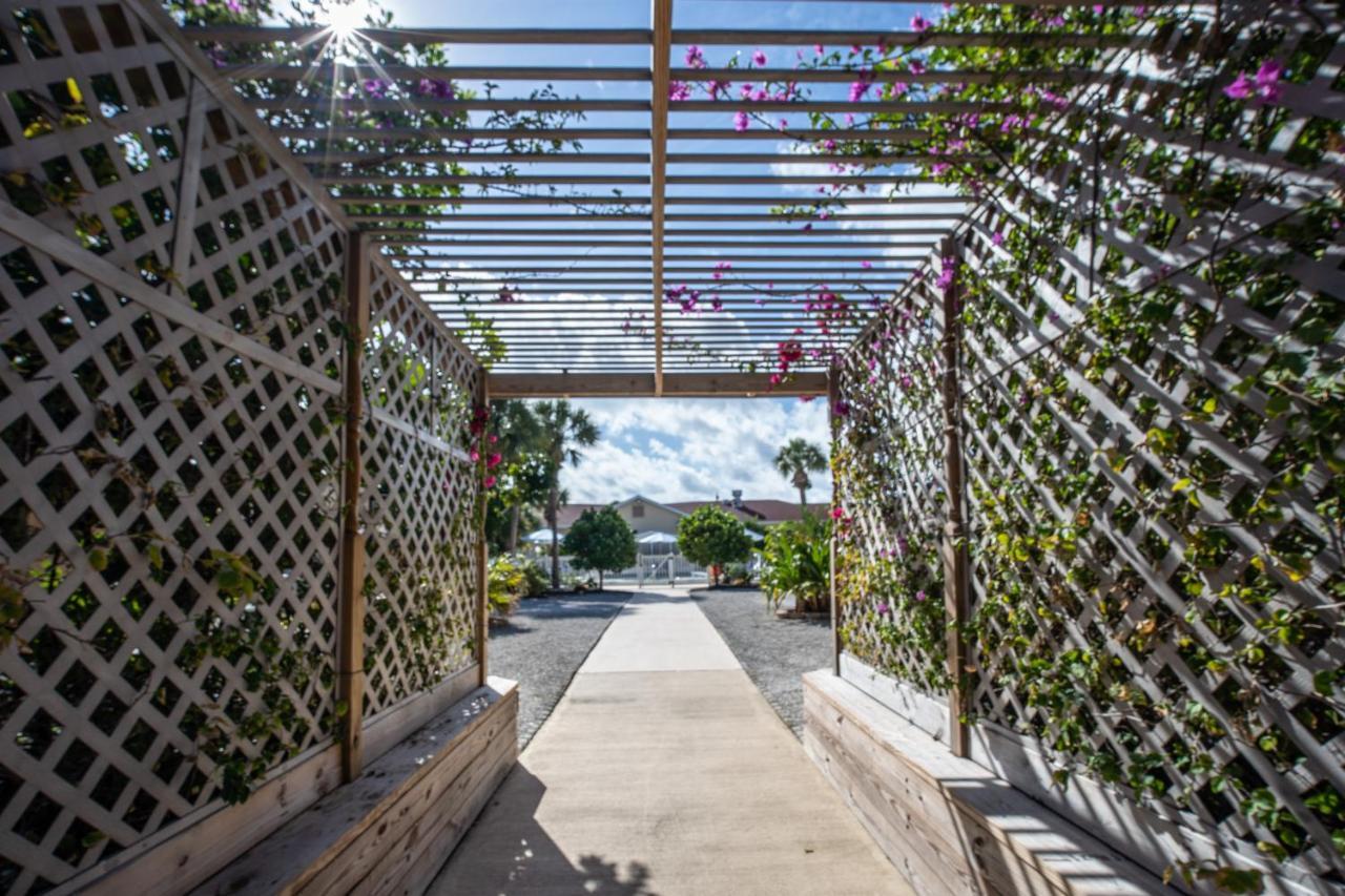 Island Sun Inn & Suites - Venice, Florida Historic Downtown & Beach Getaway المظهر الخارجي الصورة
